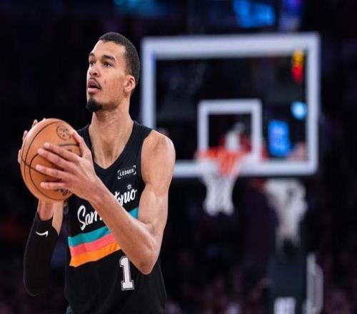 灰熊官方宣,伊萨洛接替,詹金斯,开云体育,开云体育官网,开云体育app,开云体育app下载