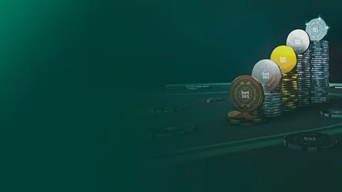 哈兰德错失良机！主裁判罚引热议，范戴克戏谑鼓掌，利物浦门神神级扑救惊全场